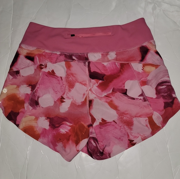 Athleta Printed Run With It Shorts Size S Pinks - Picture 2 of 10